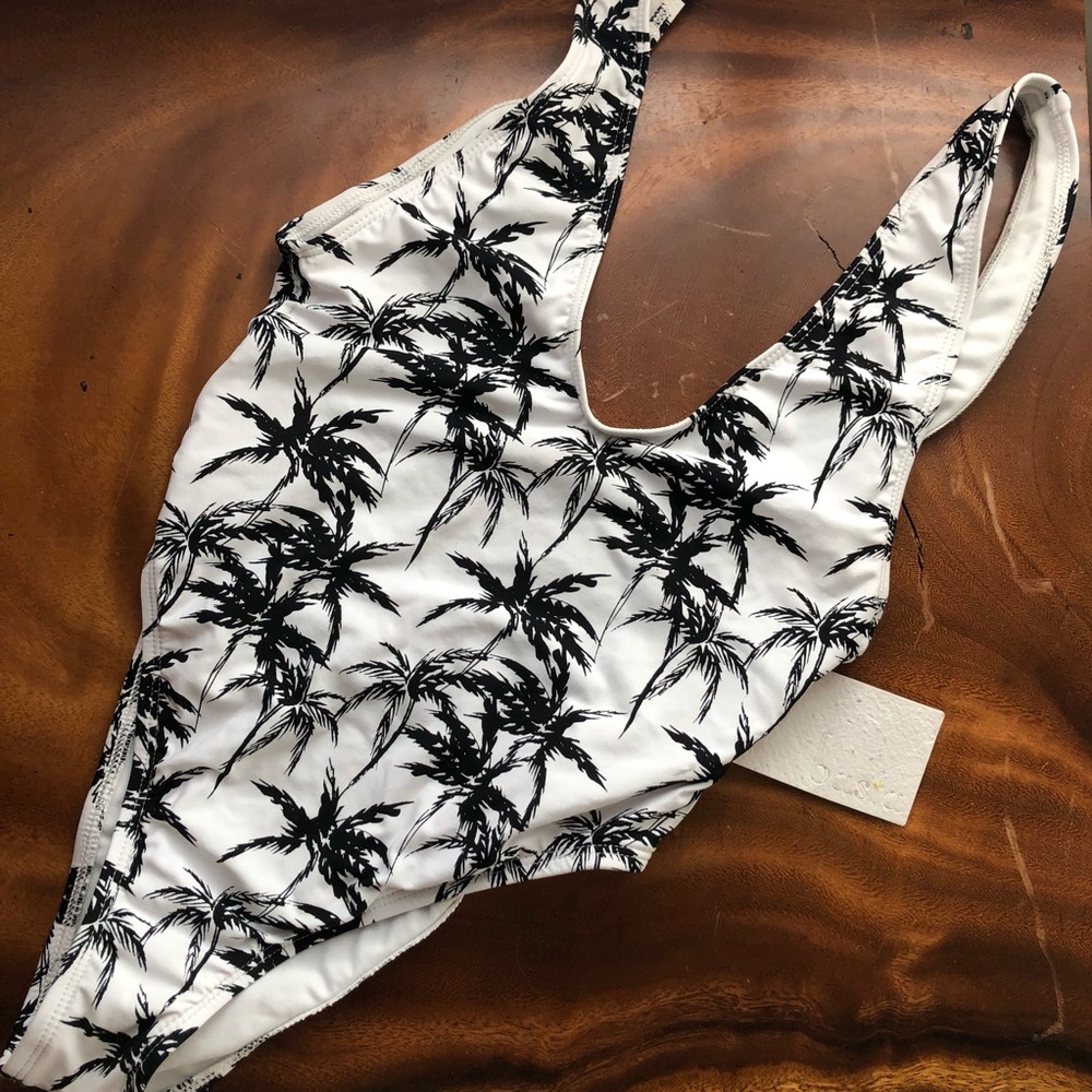 BASTA SURF ❤️‍🔥 LOW BACK PALM TREE ONE PIECE NWT SIZE XS